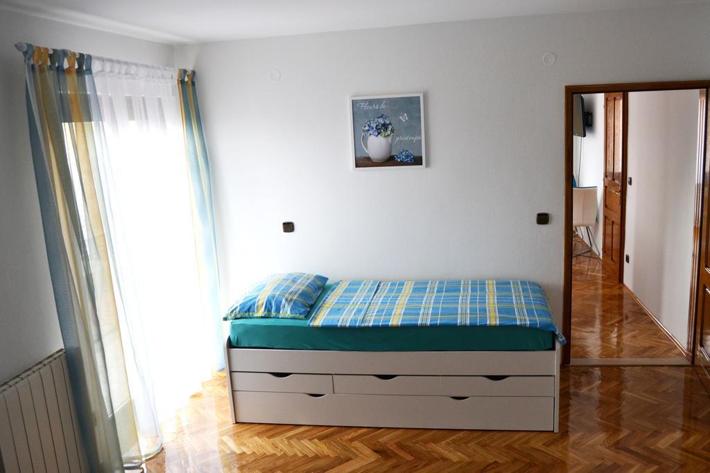 Apartments Mikulic 비오그라드나모루 외부 사진